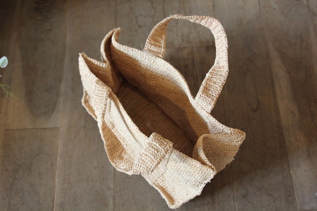 ラフィア　トートバッグ