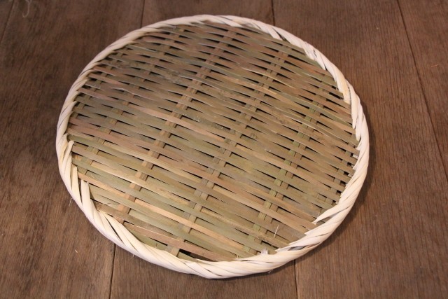 竹の水切りざる、そばざる