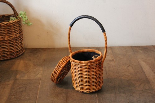 アラログのフタ付きワンハンドルスリムポットかごバッグ