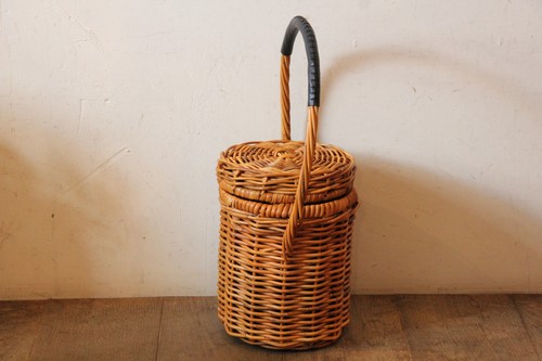 アラログのフタ付きワンハンドルスリムポットかごバッグ