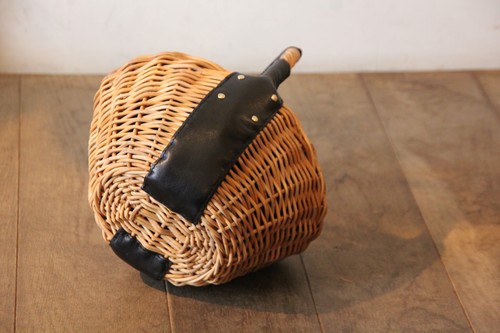 アラログのレザーハンドルミニかごバッグ