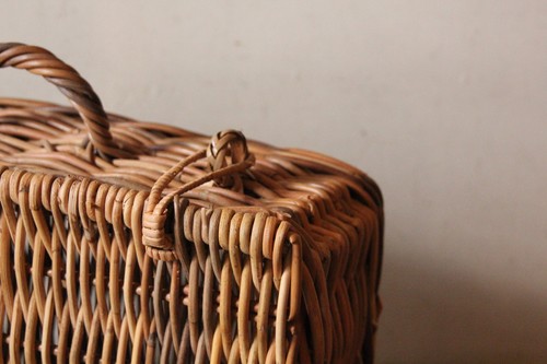 アラログのトランクバスケット