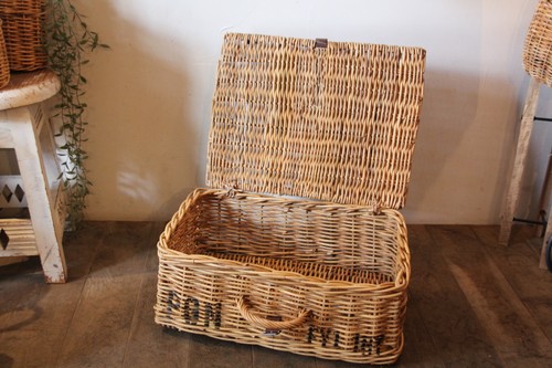 アラログのトランクバスケット