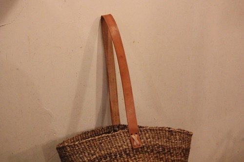 ワンハンドルバナナバッグ