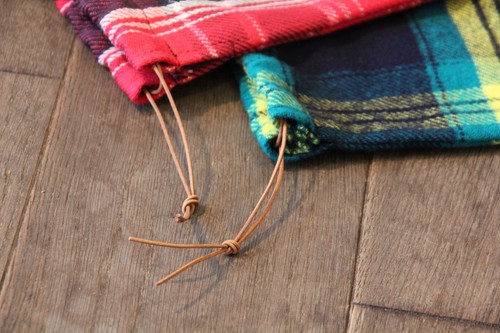 menuiオリジナルのチェックのコットン巾着