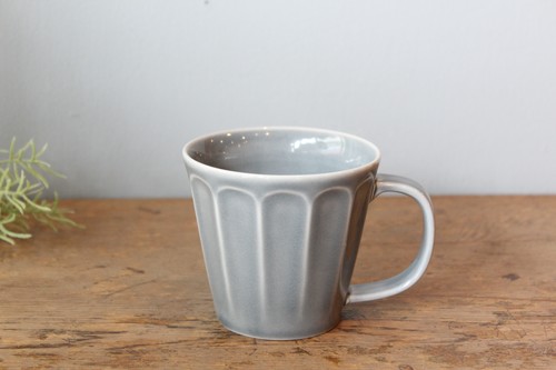 国産美濃焼の削ぎマグカップ