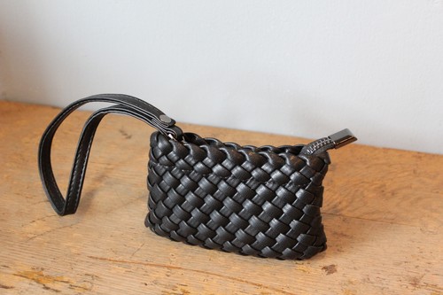 2wayで使えるポーチ付きフェイクレザーメッシュバッグ