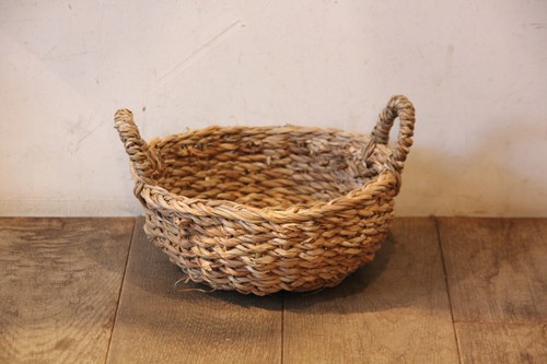 バングラデシュの素朴なホグラ両手付きラウンドバスケット