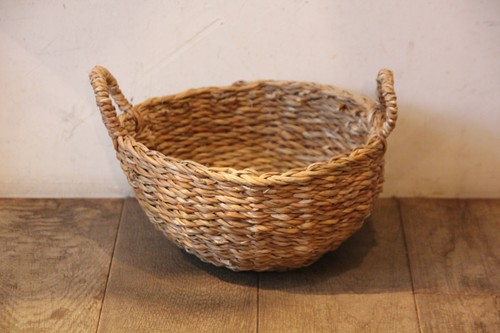 バングラデシュの素朴なホグラ両手付きラウンドバスケット