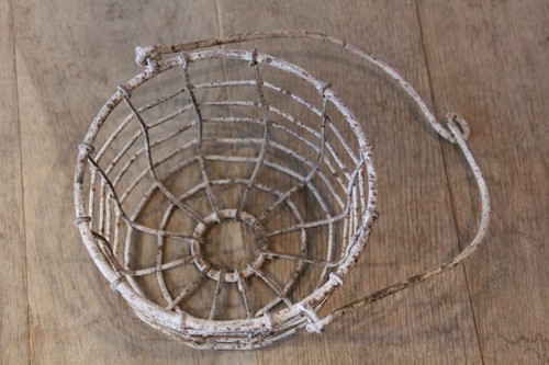 アイアン製ハンギングガーデンバスケット