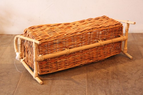 皮付き籐のロングプランタースタンド