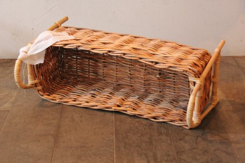 皮付き籐のロングプランタースタンド