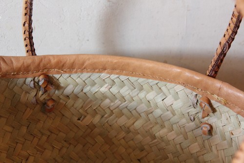 ケニアの肩掛けマルシェかごバッグ