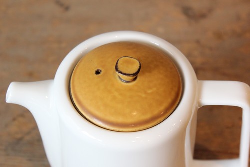 国産美濃焼のティーポット