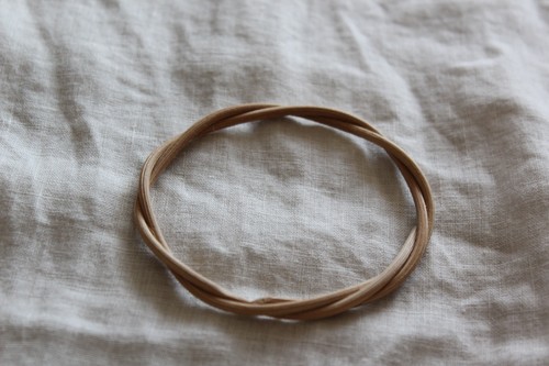 knotラタンの3連バングル