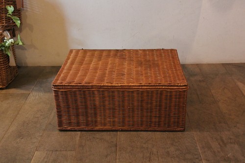 ラタンのフタ付き収納スクエアバスケット大きめサイズ