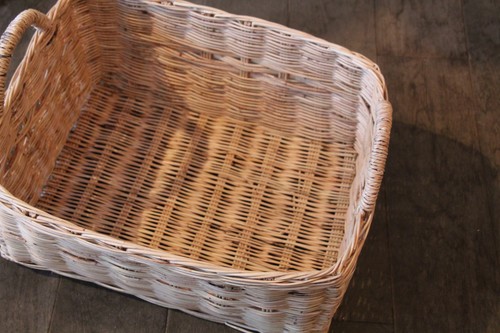 タイラタンの両手付きバスケット