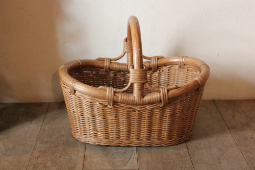 Inndonesiaラタンの手付きカゴ