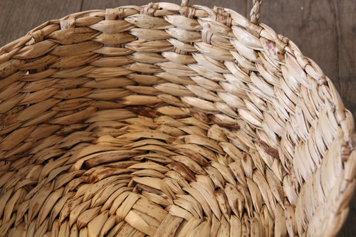 コックの両手付き浅型バスケット