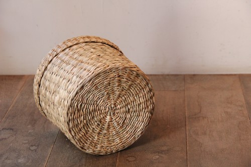 シーグラスの丸型フタ付きボックスバスケット