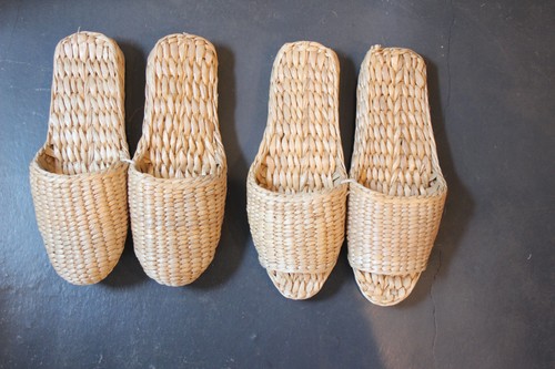 大きめサイズの蒲草ガマスリッパ