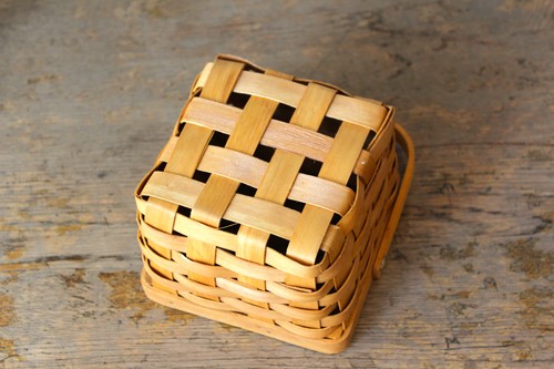 ワンハンドルスライスウッドスクエアバスケット