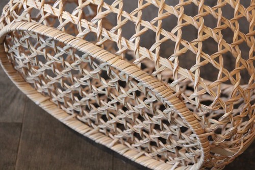 竹の六つ目編み楕円手付きかご日本製