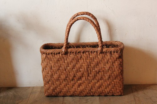 やまぶどうのあじろ長角かごバッグ