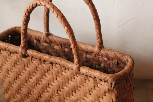 やまぶどうのあじろ長角かごバッグ