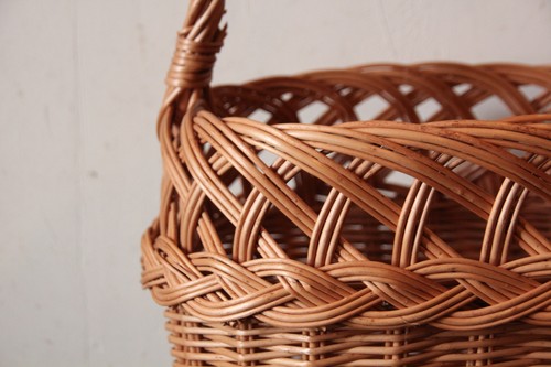 柳のワンハンドルすかしバスケット