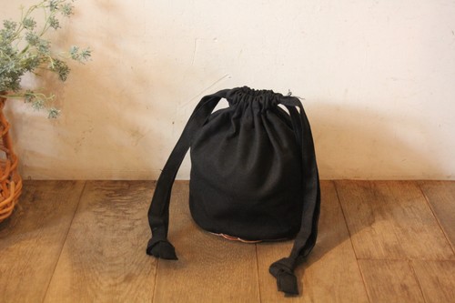 柳ボトムのクロスハンドバッグ