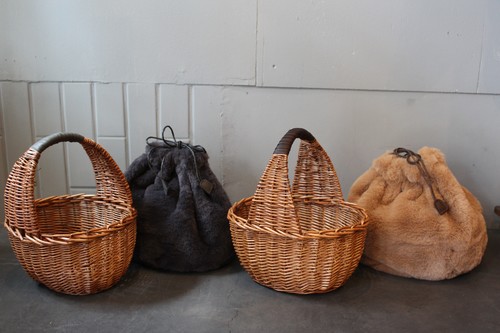 柳のレザーワンハンドルかごバッグ