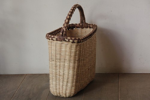椰子×木皮の素朴なスクエアかごバッグアチョリバスケット