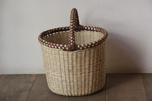 椰子×木皮の素朴なラウンドかごバッグアチョリバスケット