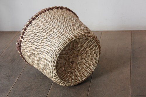 椰子×木皮の素朴なラウンドかごバッグアチョリバスケット