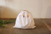 かごバッグの内布にインナーバッグに。【コットン シンプル巾着 ホワイト】menuiオリジナル《0023》