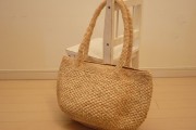 ラフィアかごバッグ
