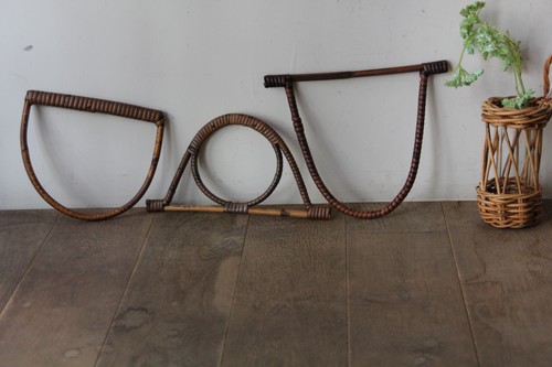 ハンドメイドバッグの籐の持ち手にラタンハンドル