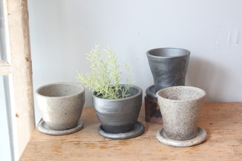 日本製常滑焼皿付きプランター