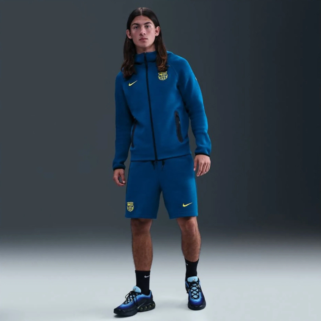 日本未展開】 FCバルセロナ テック フリース ショート 25/26 フォース