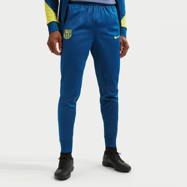 日本未展開】 FCバルセロナ ストライク ニット トラックスーツ 25/26