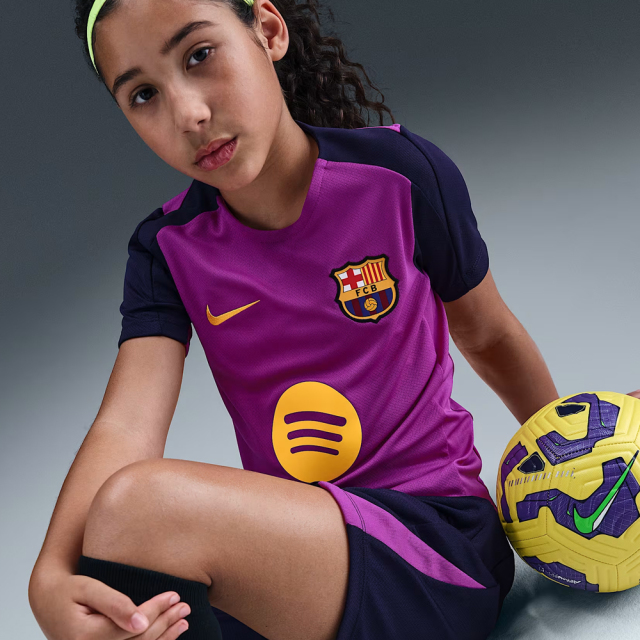 バルセロナ　公式ハーフジップ スウェットシャツ レトロ 1899 – Barça Official Store