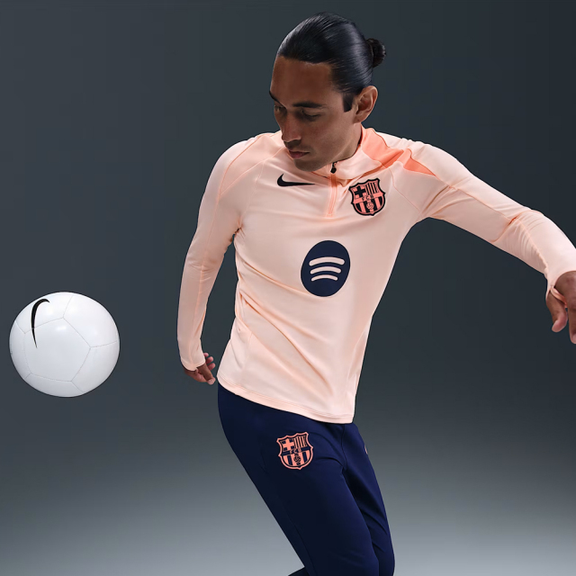 新品未使用　バルセロナ　100周年　オリジナル　ポルトガル製　トータル90 FC Barcelona. Nike JP