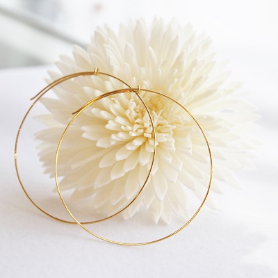 18金ゴールド-華奢シンプルピアス「デュプレーワイヤーフープピアス」50mm