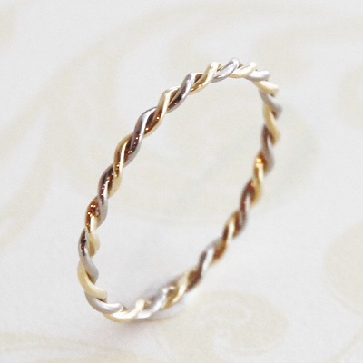 18金ゴールド-華奢シンプルリング「デュプレーツイストリング」 | 華奢
