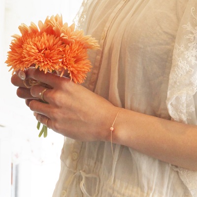 18金ゴールド-華奢シンプルブレスレット「ピーチピンクサンゴ一粒