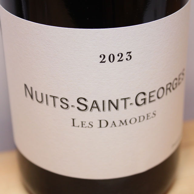 フレデリック・コサール　ニュイ・サン・ジョルジュ　レ・ダモード