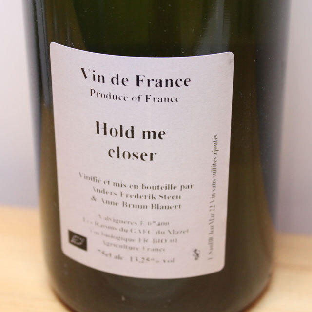 アンダース・フレデリック・スティーン　ホールド・ミー・クローサー（白）