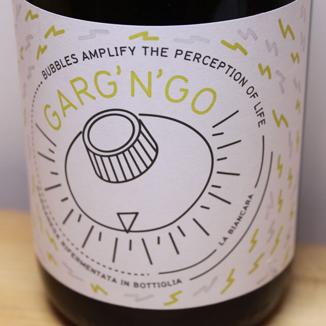 ラ・ビアンカーラ ガルガンゴ(白微泡)