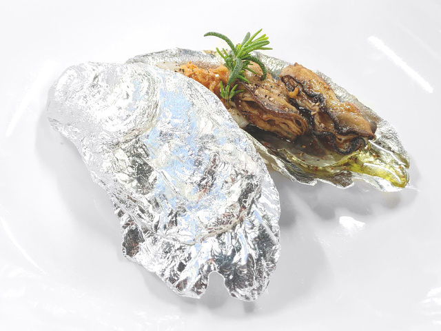 株式会社キャステム|牡蠣の蓋付き小平皿|グルメ|食器|小皿